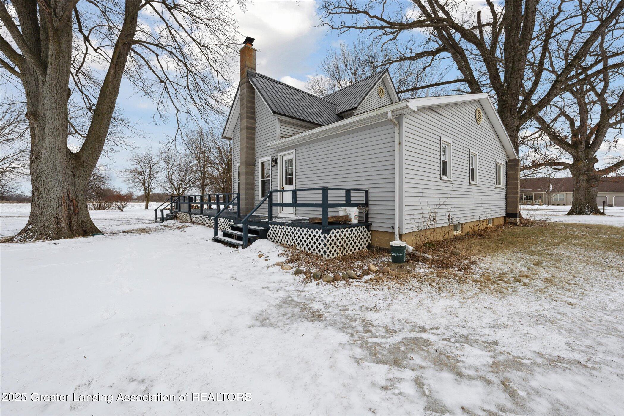 6307 North Watson Road Elsie, MI 48831 - Photo 38 of 53 38-6307-N-Watson-Rd-Elsie-MI-48831-Windo