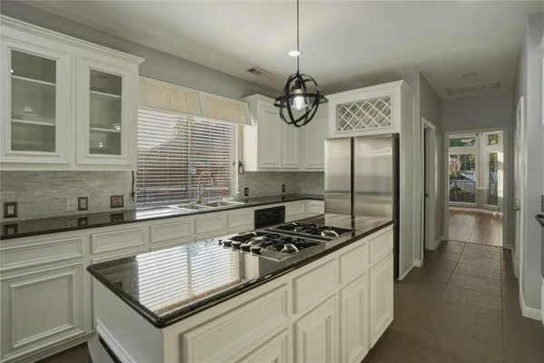 $3,250 | 2302 Marblecrest Lane, Spring, TX 77386