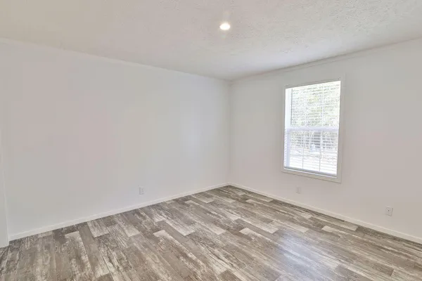 $289,000 | 1020 Universal Circle, St. Stephen, SC 29479