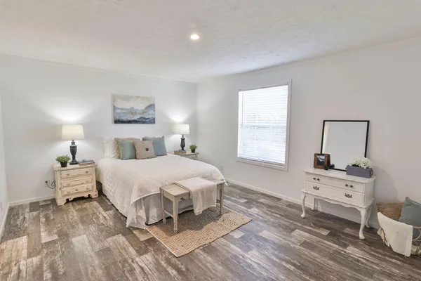 $289,000 | 1020 Universal Circle, St. Stephen, SC 29479