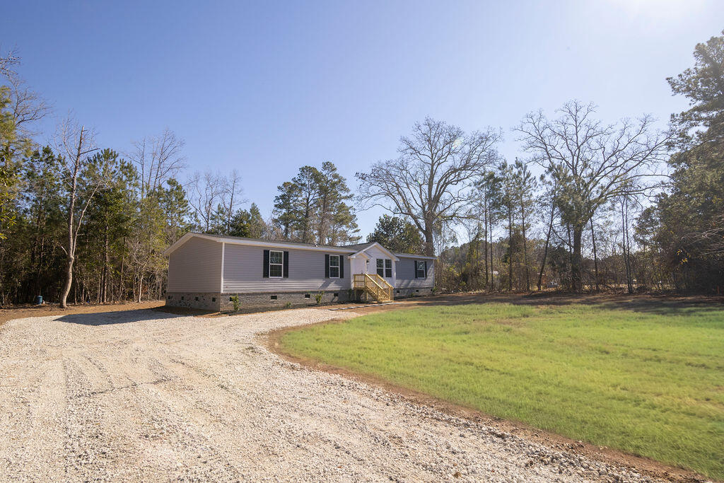 1020 Universal Circle St. Stephen, SC 29479 - Photo 5 of 26 6
