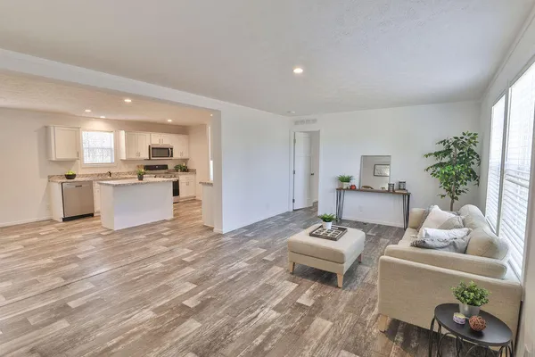 $289,000 | 1020 Universal Circle, St. Stephen, SC 29479