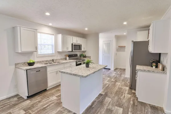 $289,000 | 1020 Universal Circle, St. Stephen, SC 29479