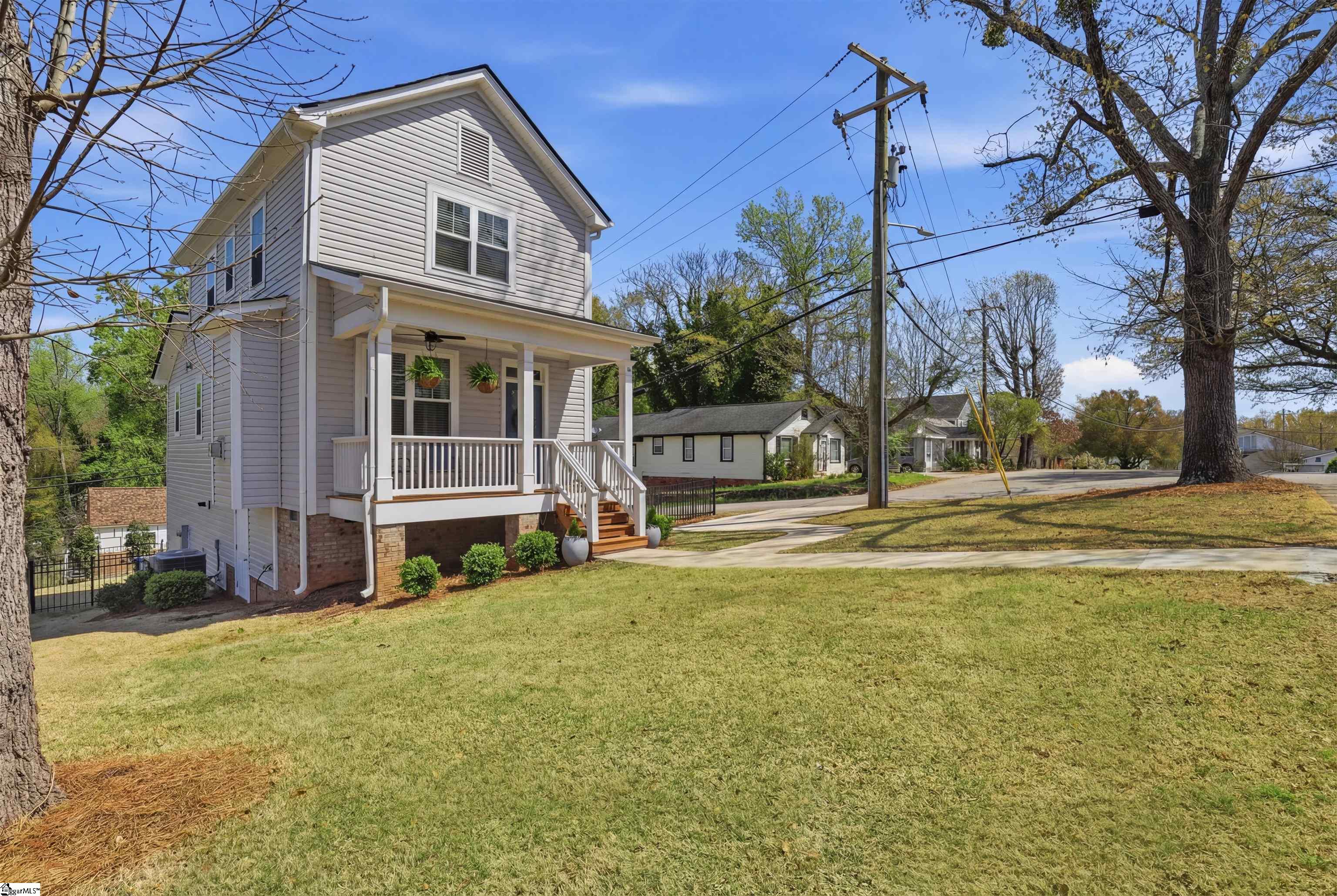 139 Mt Eustis Street Greenville, SC 29607 - Photo 28 of 33