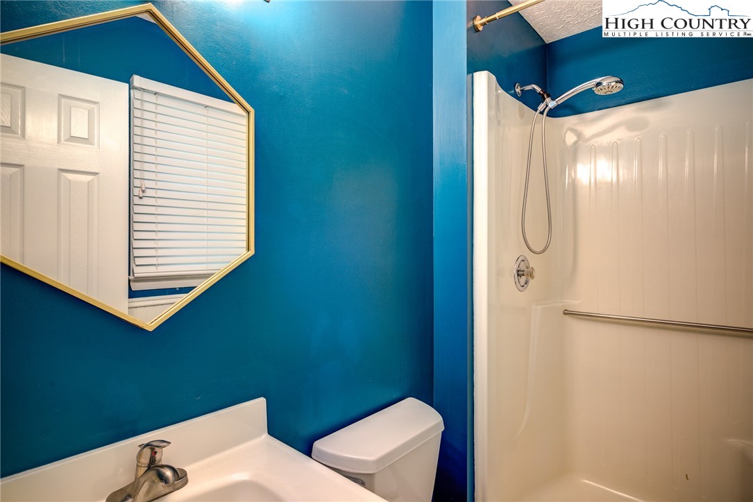 456 7 Oaks Road Boone, NC 28607 - Photo 16 of 31 Gallery Image 16