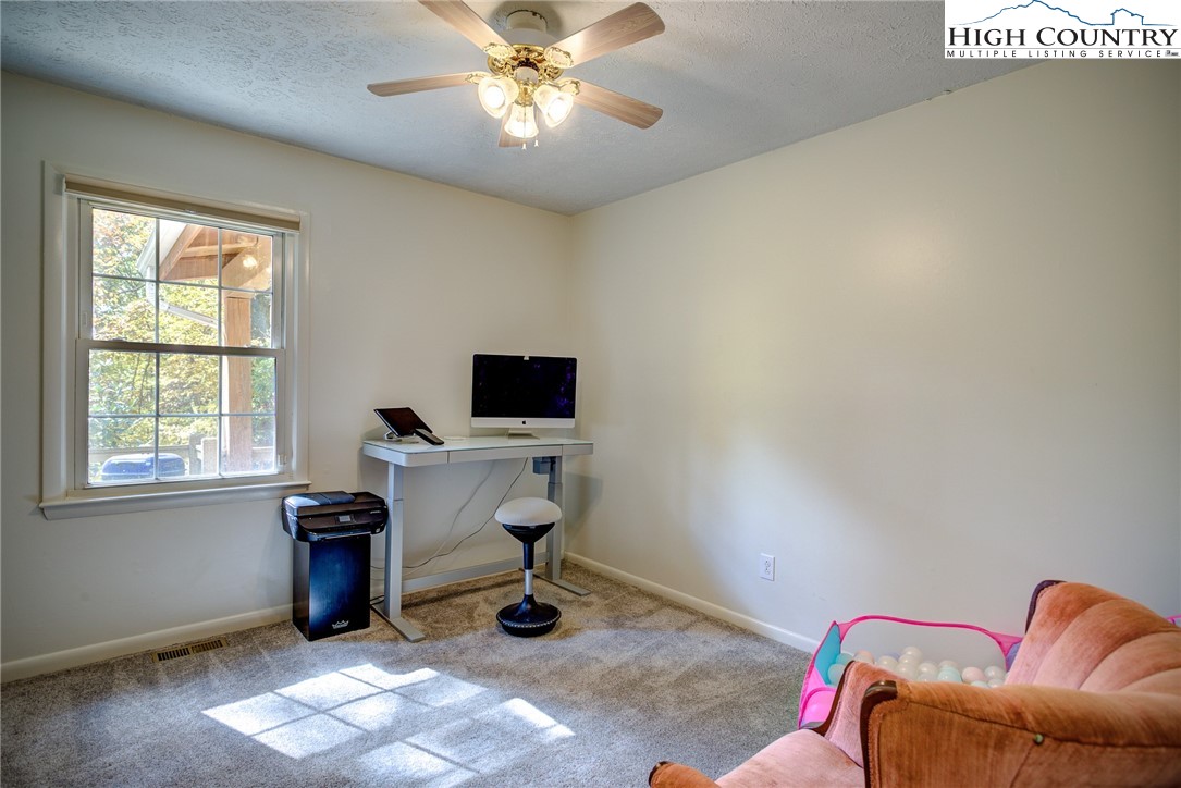 456 7 Oaks Road Boone, NC 28607 - Photo 19 of 31 Gallery Image 19