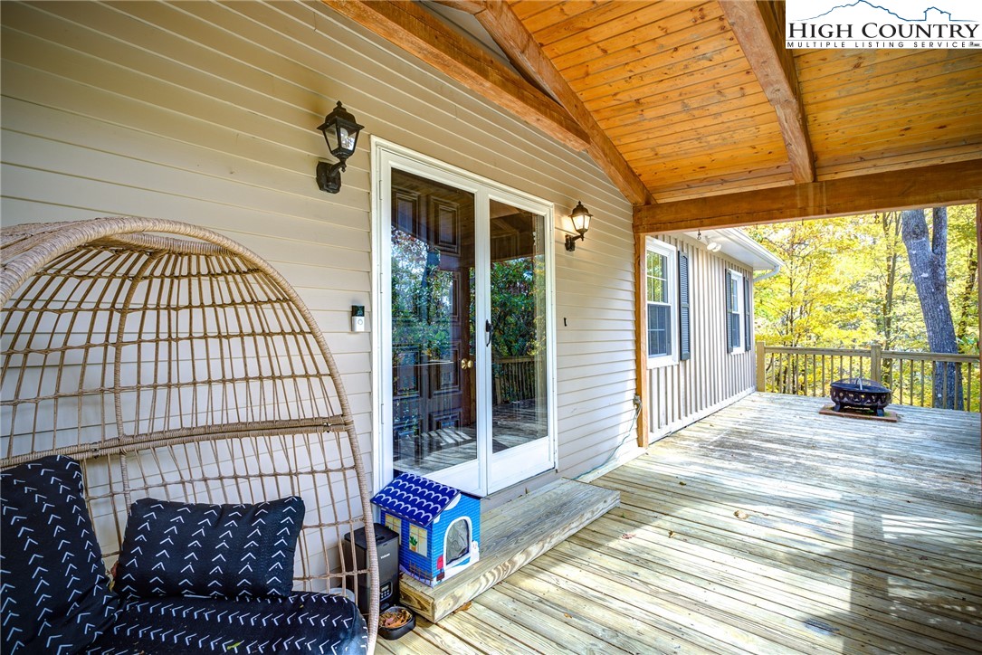 456 7 Oaks Road Boone, NC 28607 - Photo 3 of 31 Gallery Image 3