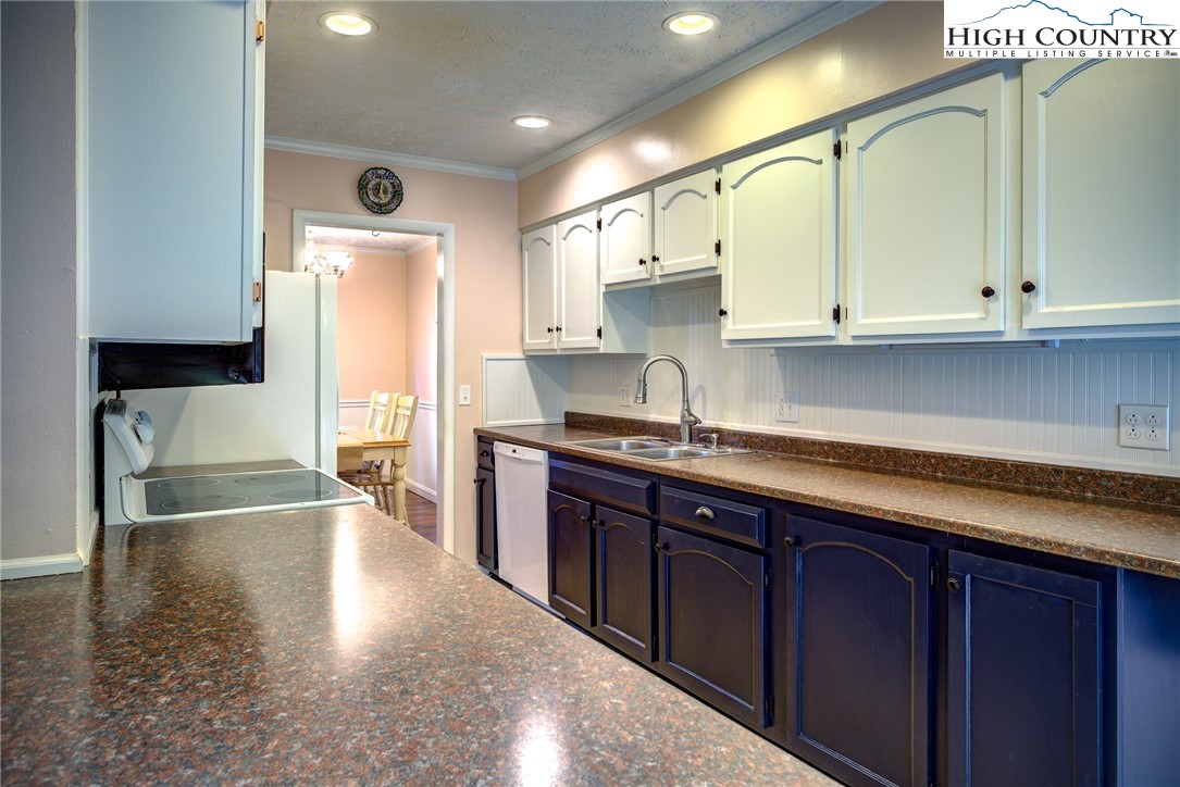 456 7 Oaks Road Boone, NC 28607 - Photo 10 of 31 Gallery Image 10