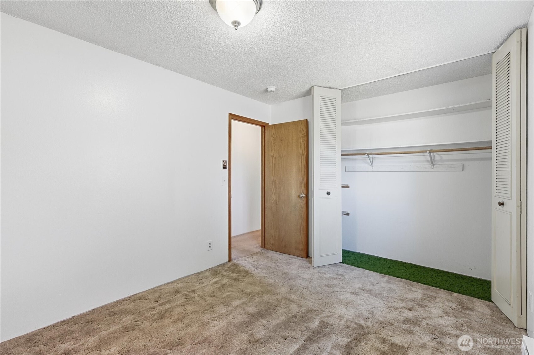 4759 Windemere Street Longview, WA 98632 - Photo 19 of 38 a view of an empty room