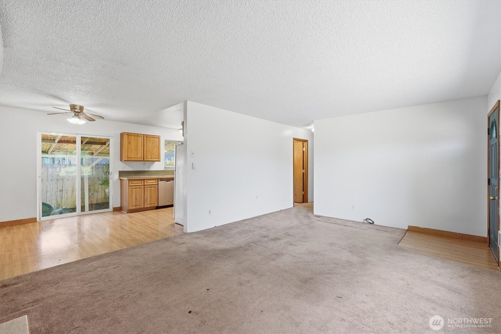 4759 Windemere Street Longview, WA 98632 - Photo 9 of 38 an empty room with windows