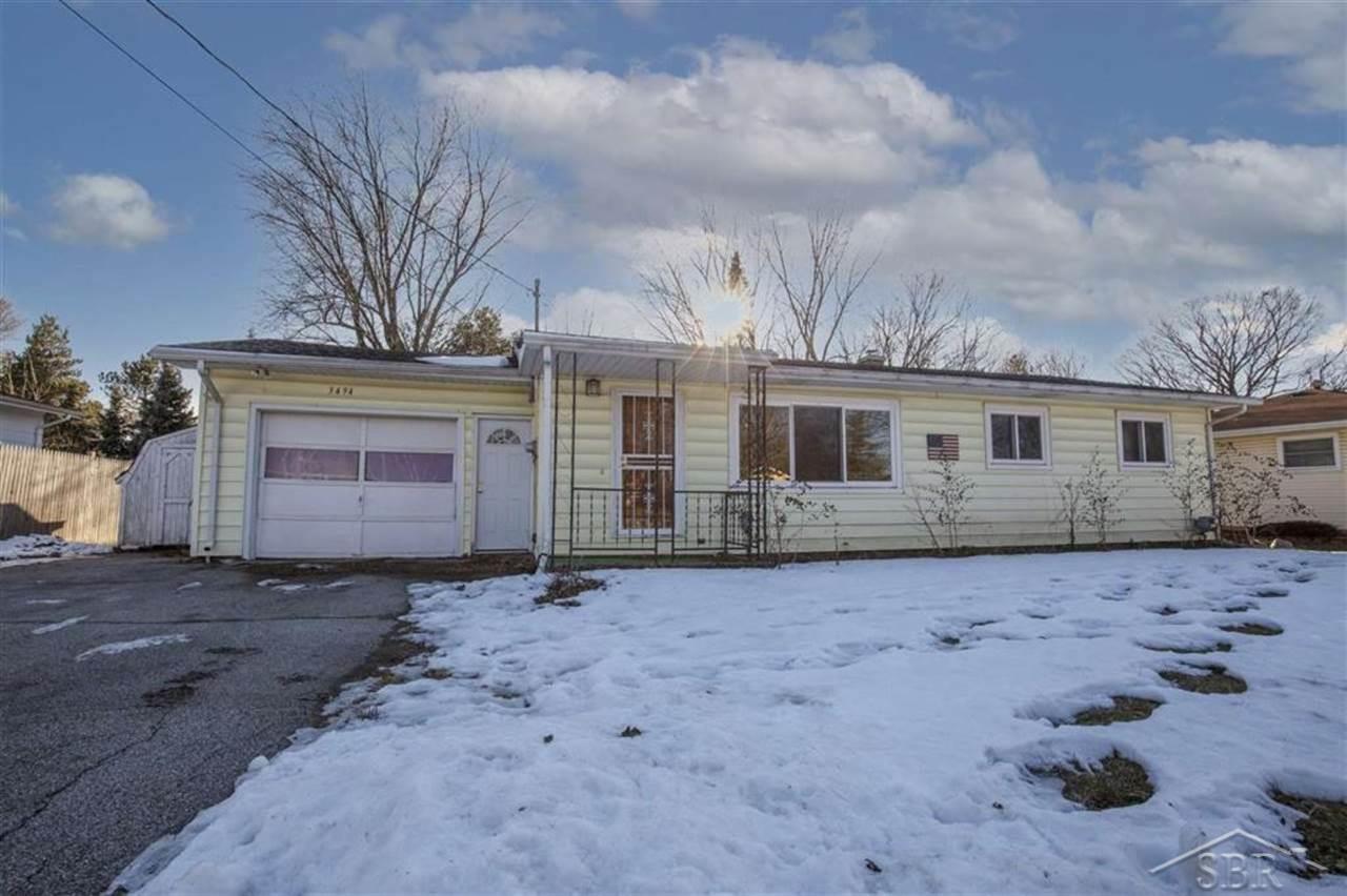 3494 Williamson Road Saginaw, MI 48601 - Photo 3 of 32 50035496-2.JPG