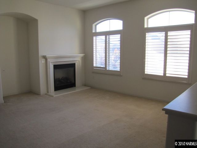 9900 Wilbur May Parkway, Unit 3405 Reno, NV 89521 - Photo 5 of 12 an empty room with windows