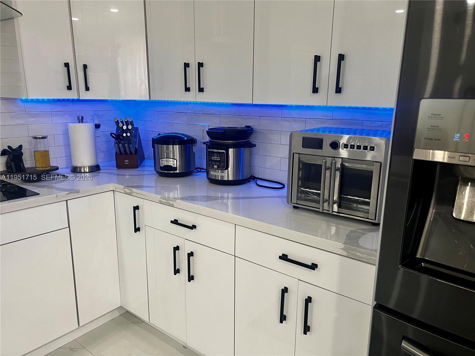 7848 Southwest 165th Court Miami, FL 33193 - Photo 15 of 46