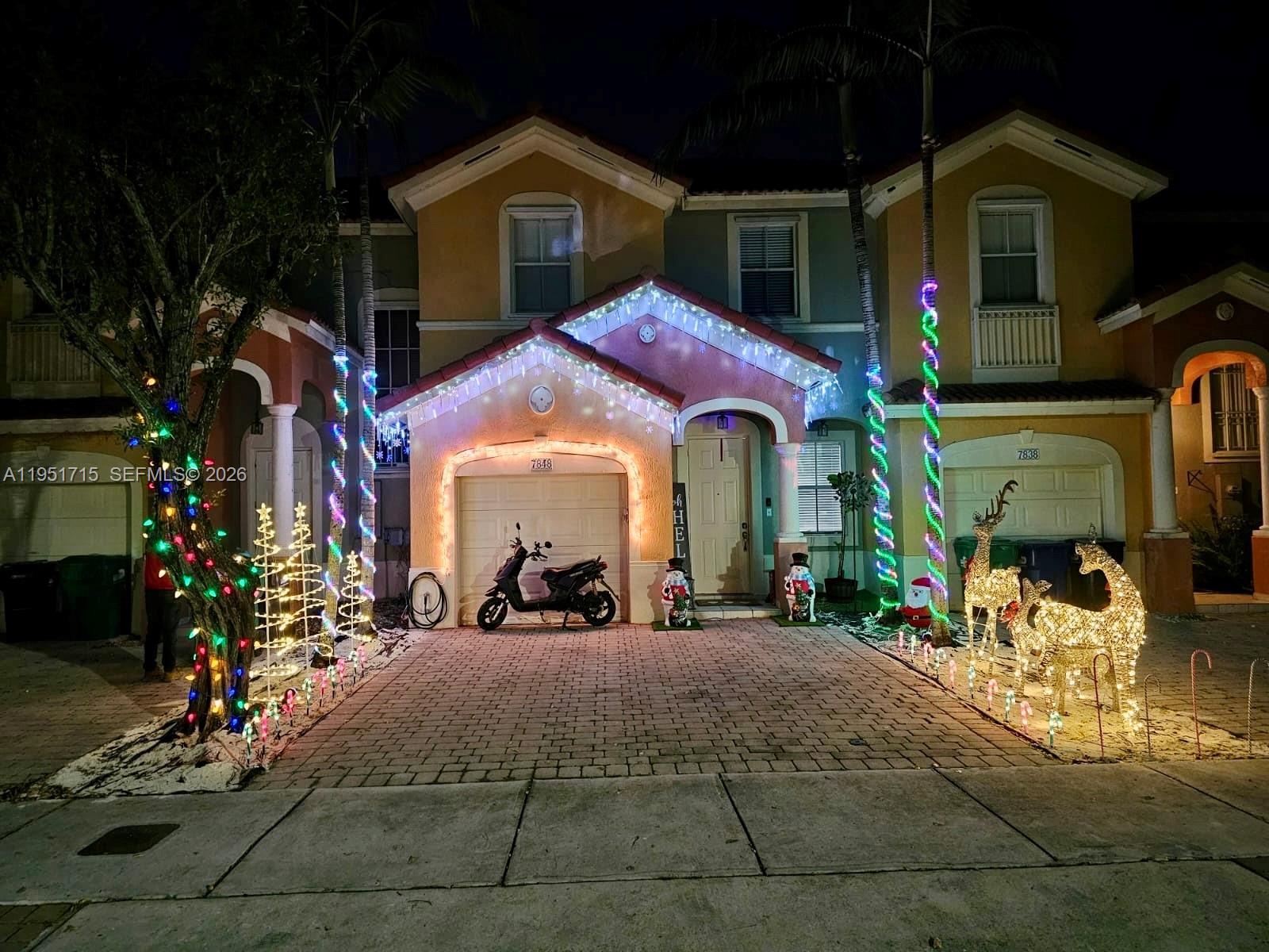 7848 Southwest 165th Court Miami, FL 33193 - Photo 2 of 46