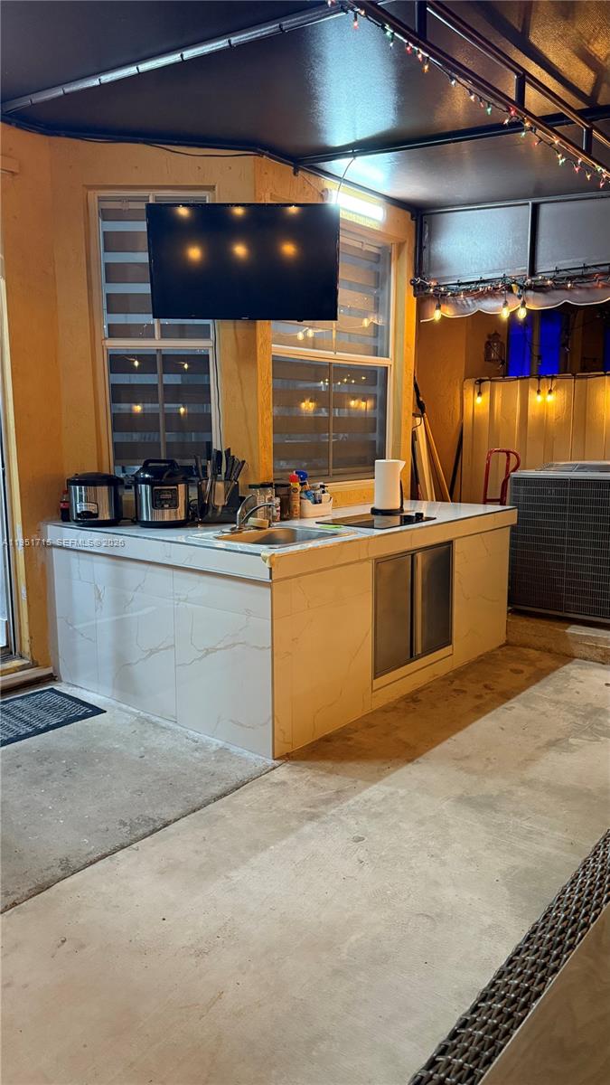 7848 Southwest 165th Court Miami, FL 33193 - Photo 8 of 46