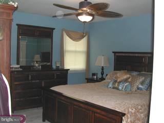 1001 Barrett Road Reading, PA 19605 - Photo 4 of 6 Gallery Image 4