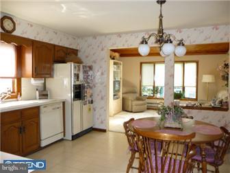 16 Doreen Road Hamilton, NJ 08690 - Photo 4 of 12 Kitchen