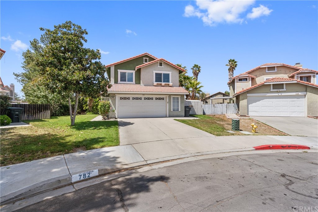 a house view with a outdoor space