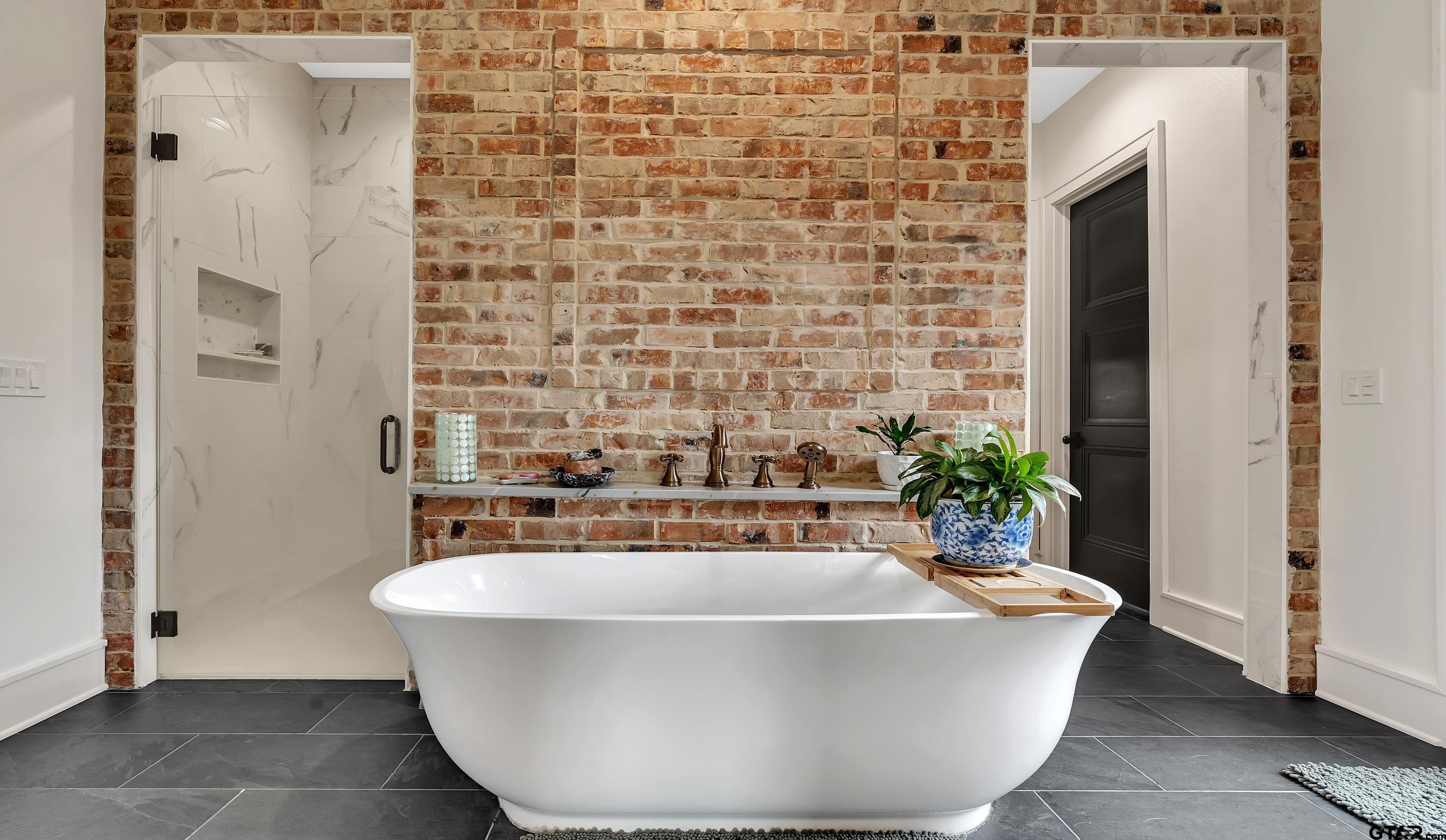 500 Roberts Circle Longview, TX 75605 - Photo 12 of 48