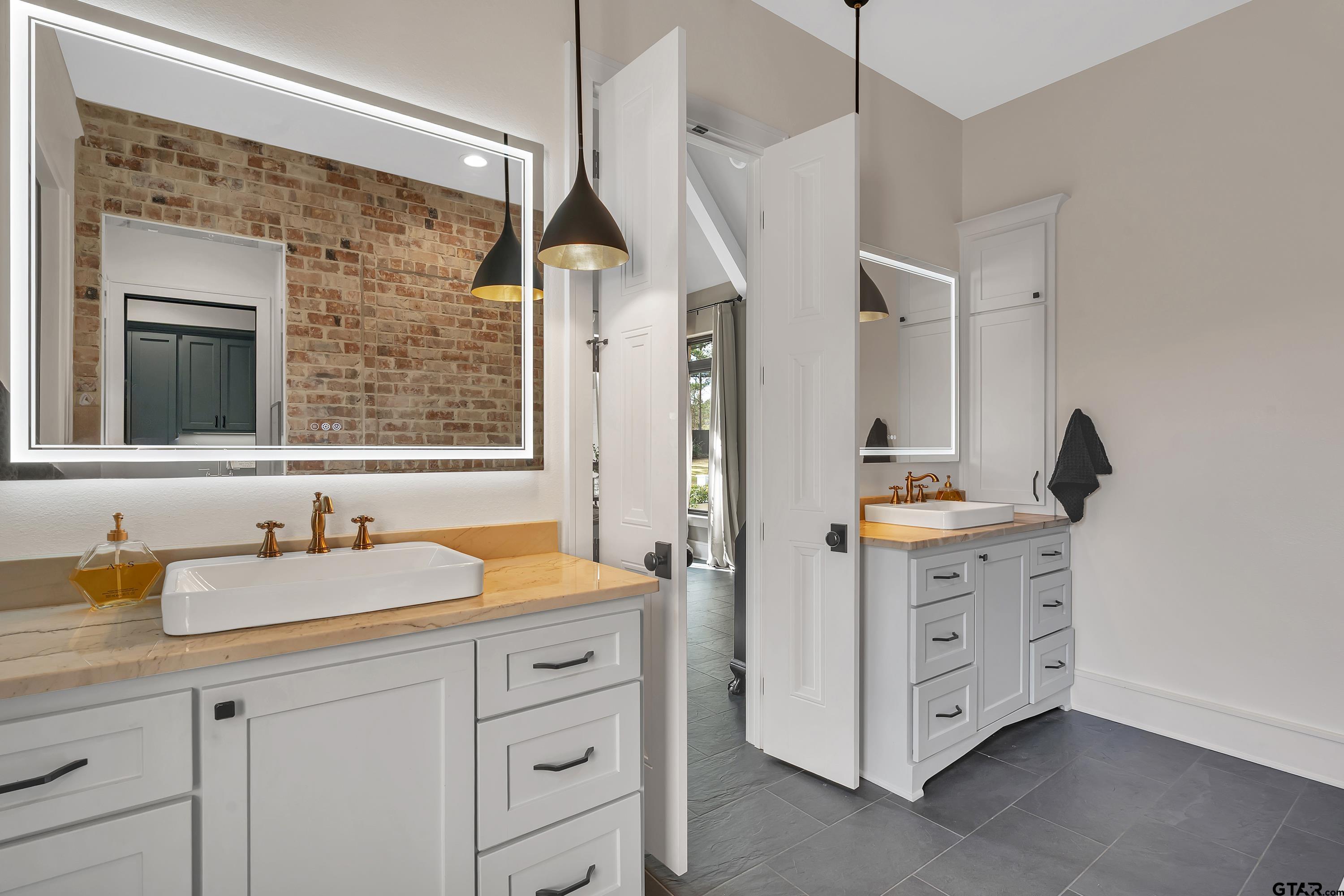 500 Roberts Circle Longview, TX 75605 - Photo 13 of 48