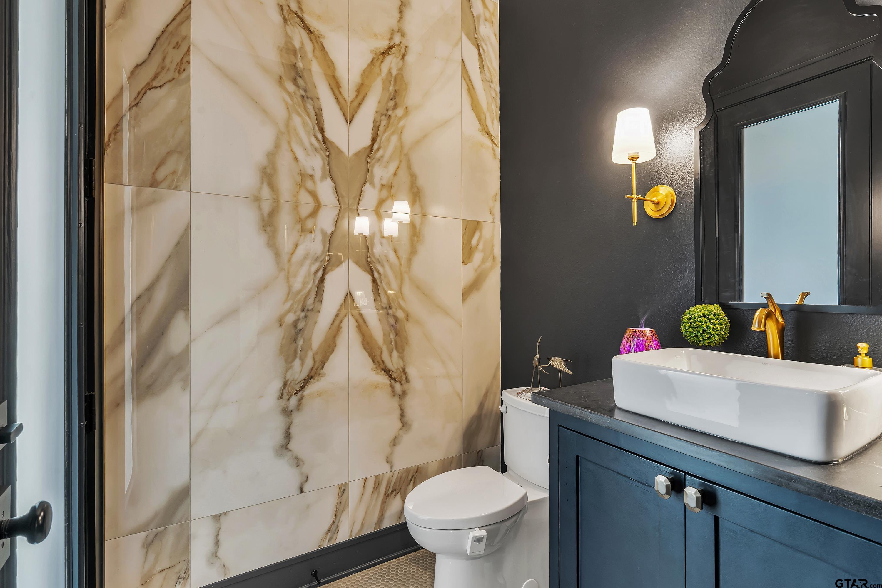 500 Roberts Circle Longview, TX 75605 - Photo 2 of 48