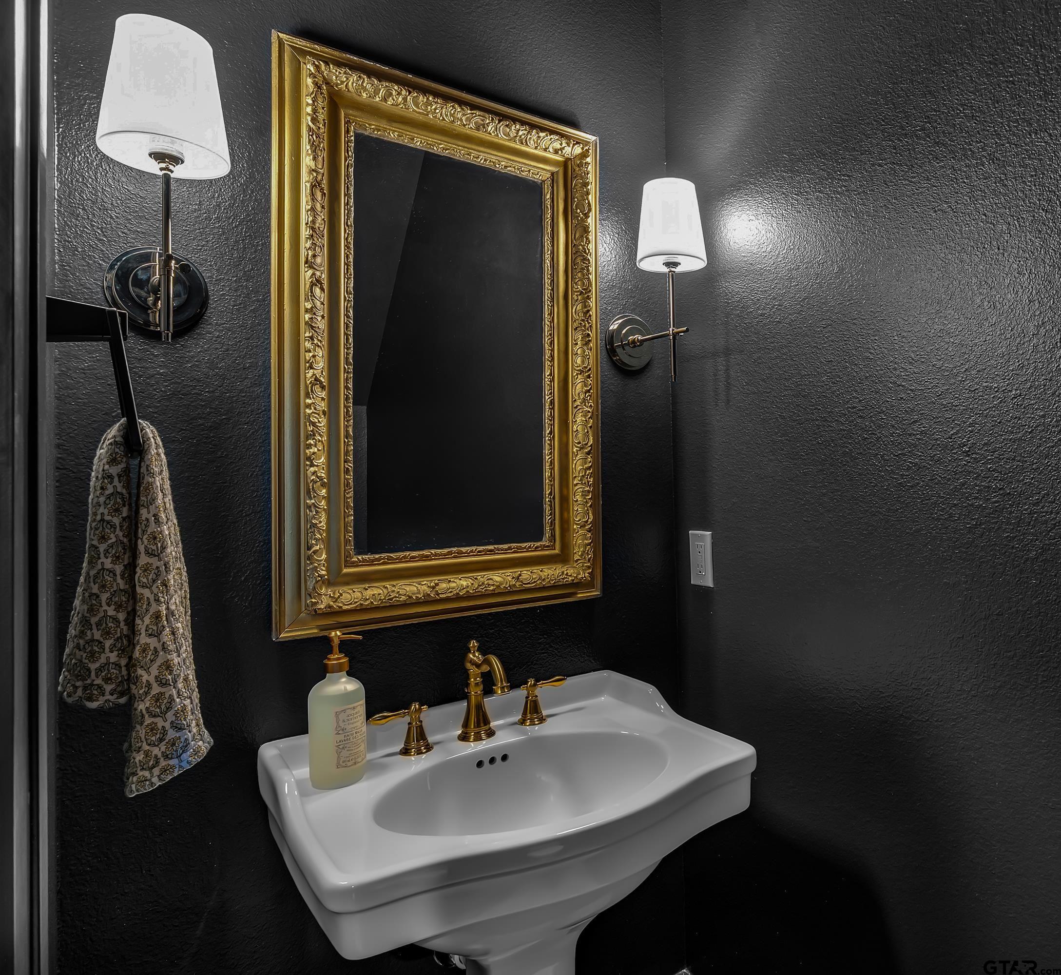 500 Roberts Circle Longview, TX 75605 - Photo 28 of 48