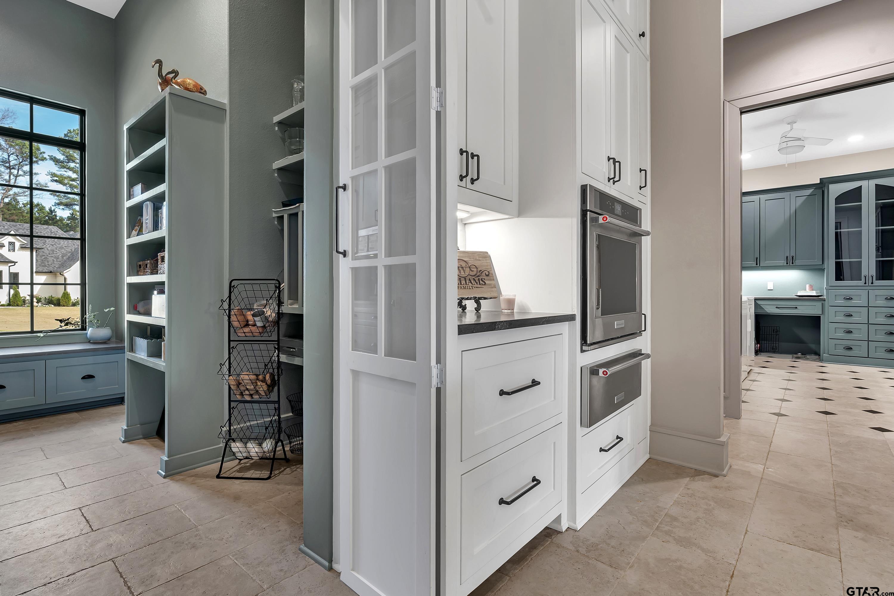 500 Roberts Circle Longview, TX 75605 - Photo 8 of 48