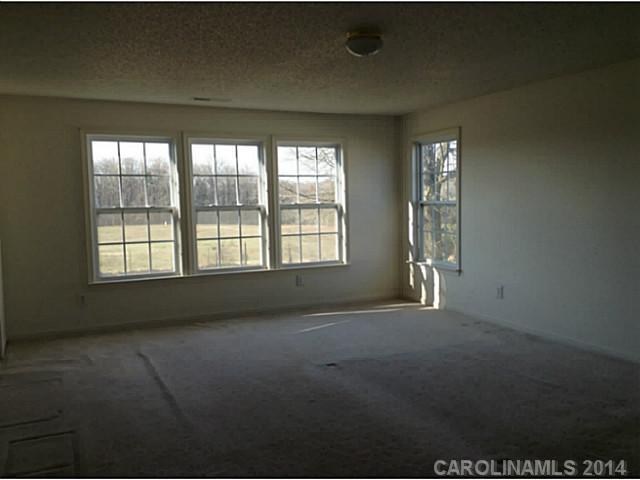 1708 Grove Tree Lane Clover, SC 29710 - Photo 14 of 15 Gallery Image 14
