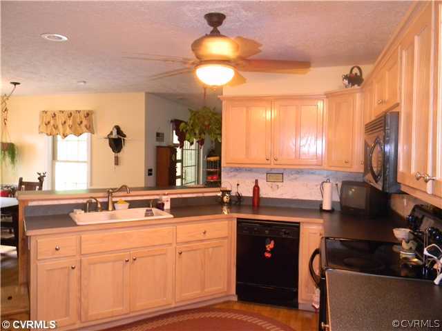 1805 Giles Bridge Road Powhatan, VA 23139 - Photo 5 of 12 Cafeteria/Kitchen