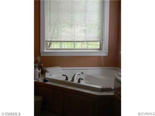 1805 Giles Bridge Road Powhatan, VA 23139 - Photo 10 of 12 Master Bath