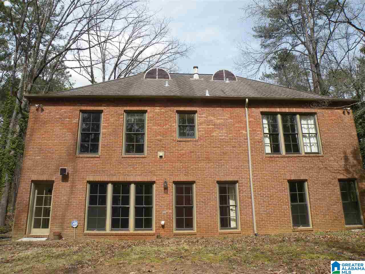 2423 Overhill Road Sylacauga, AL 35150 - Photo 5 of 38