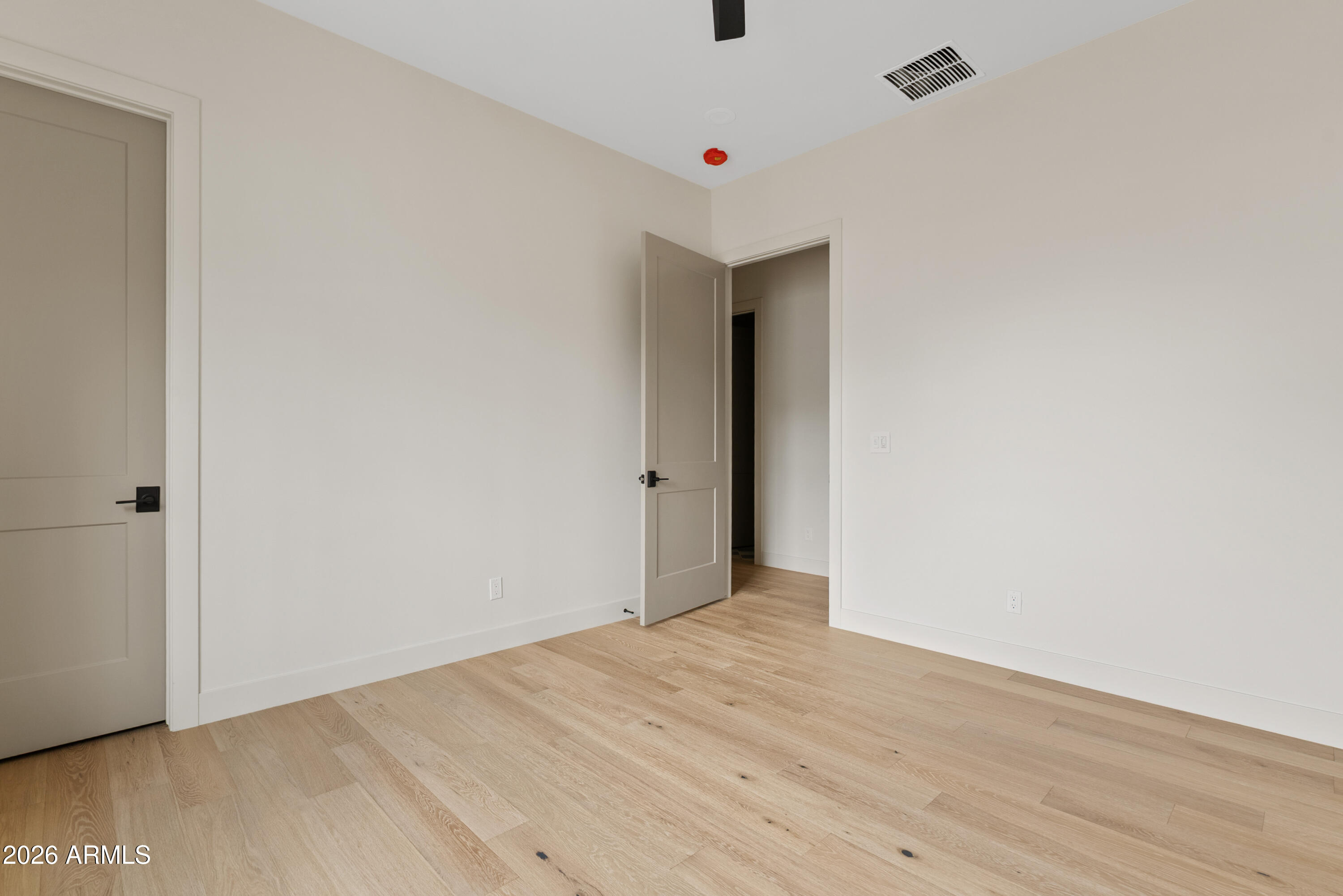 4035 East Osborn Road Phoenix, AZ 85018 - Photo 33 of 63 a view of an empty room