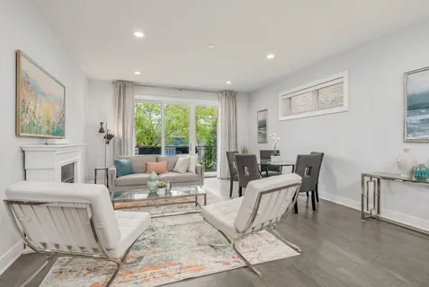 $750,000 | 3340 North Lawndale Avenue, Unit 1S, Chicago, IL 60618