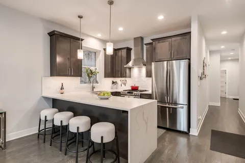 $750,000 | 3340 North Lawndale Avenue, Unit 1S, Chicago, IL 60618