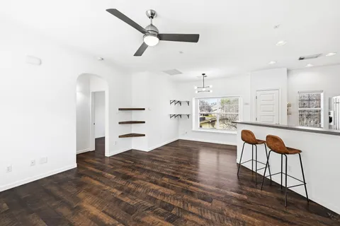 $299,000 | 2821 Saville Loop, Unit 21C, Austin, TX 78741