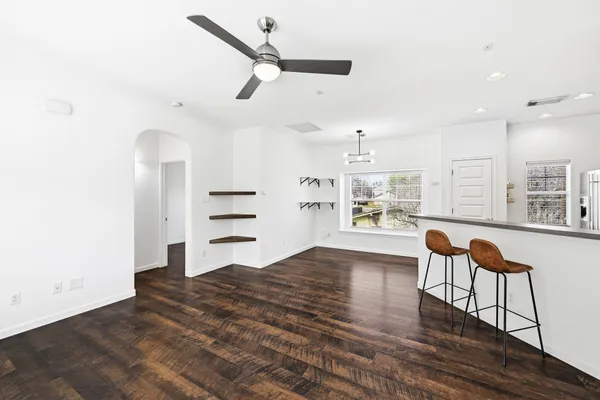 $275,000 | 2821 Saville Loop, Unit 21C, Austin, TX 78741
