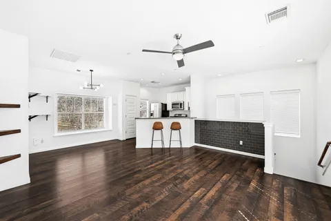 $299,000 | 2821 Saville Loop, Unit 21C, Austin, TX 78741