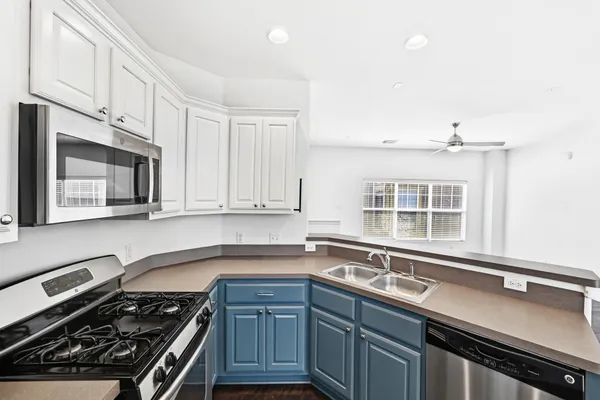 $275,000 | 2821 Saville Loop, Unit 21C, Austin, TX 78741