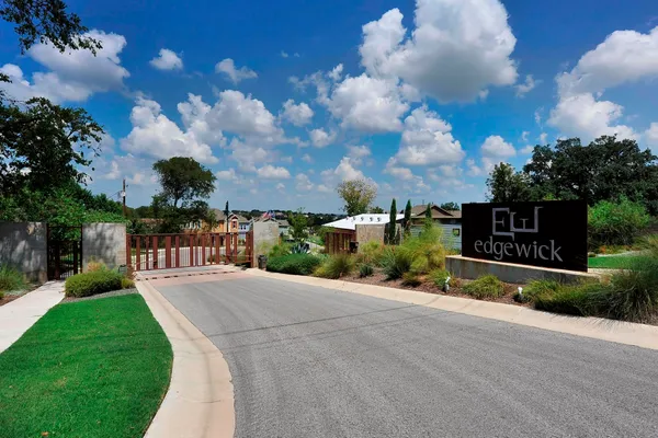 $275,000 | 2821 Saville Loop, Unit 21C, Austin, TX 78741