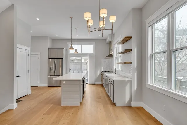 $6,800 | 27 Woodbine Street, Unit 27, Somerville, MA 02144