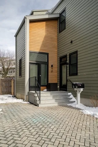 $6,800 | 27 Woodbine Street, Unit 27, Somerville, MA 02144