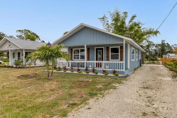 $1,700 | 843 Palmetto Street, Englewood, FL 34223