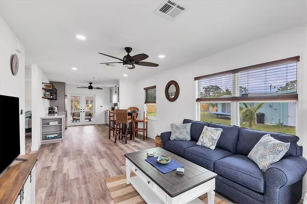 $1,700 | 843 Palmetto Street, Englewood, FL 34223