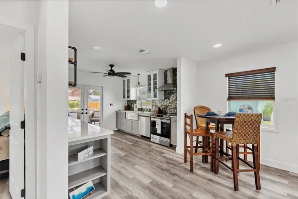 $1,700 | 843 Palmetto Street, Englewood, FL 34223