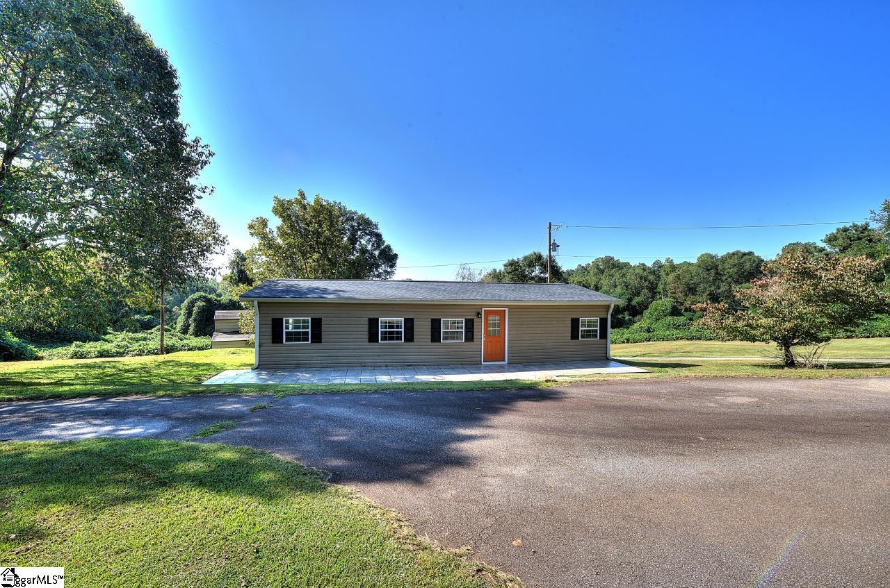 113 Masters Drive Pickens, SC 29671 - Photo 2 of 39