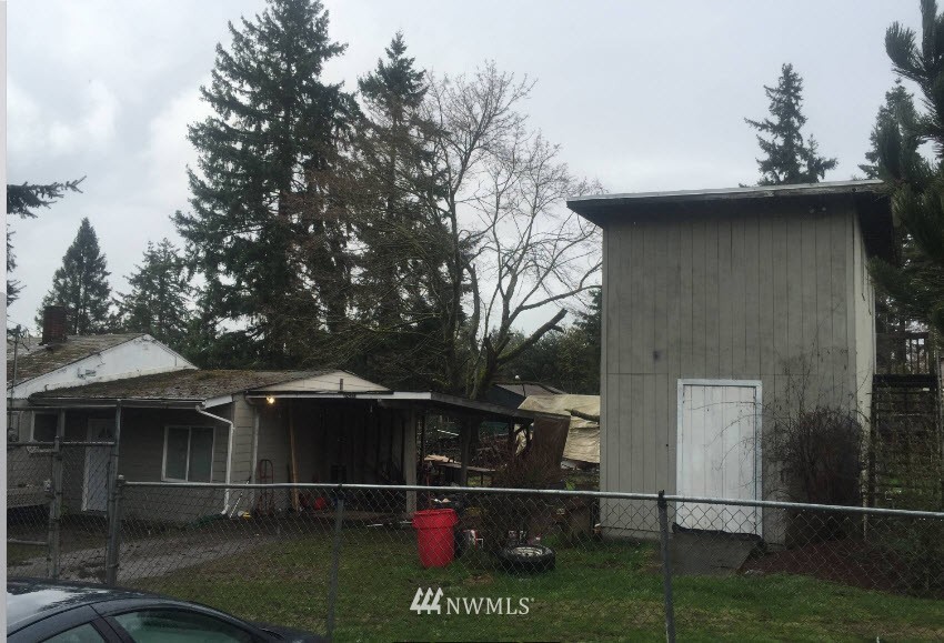 12414 Alexander Road Everett, WA 98204 - Photo 4 of 5 Gallery Image 4