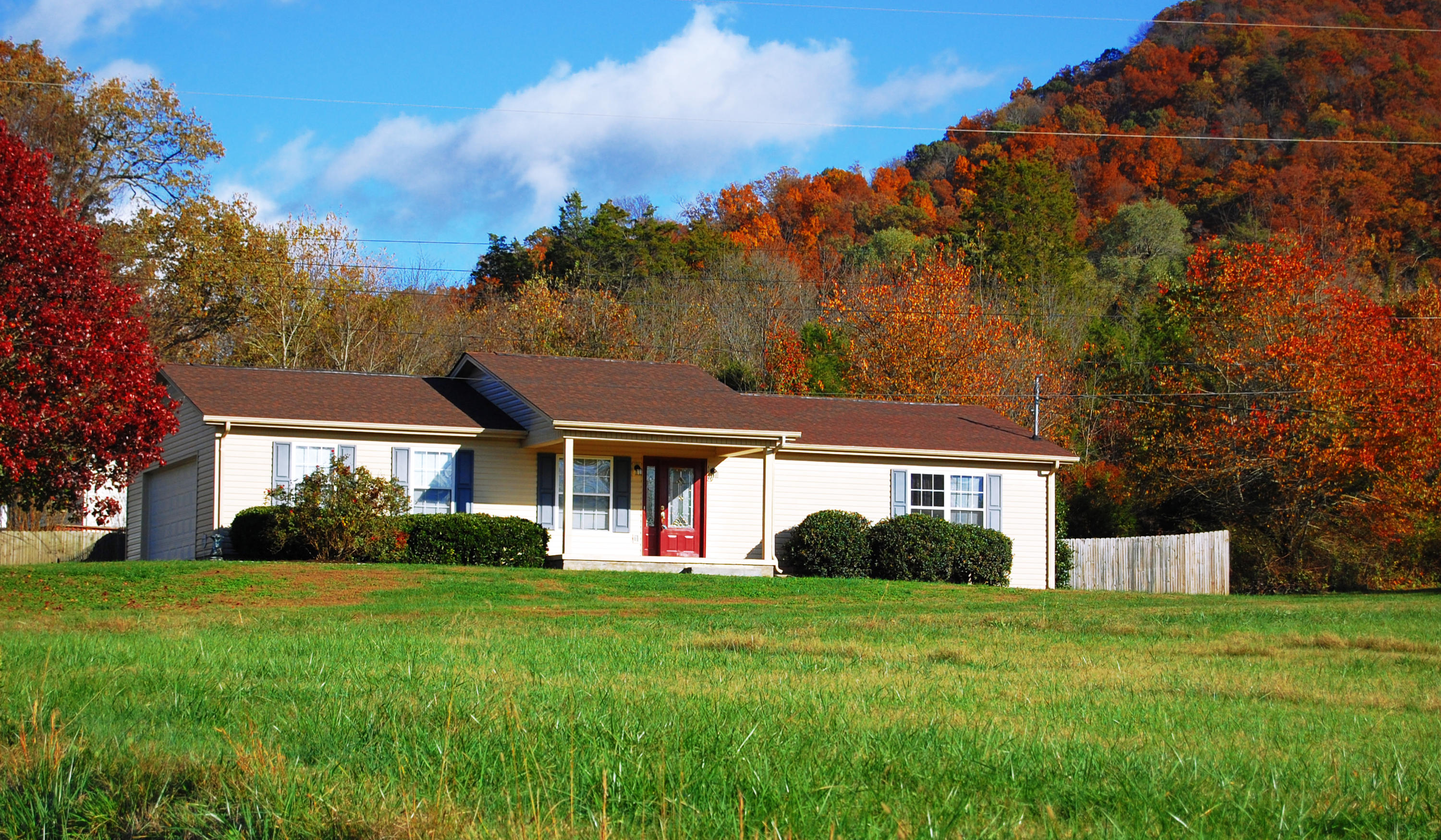 2516 County Line Road Mooresburg, TN 37811 - Photo 1 of 36 2