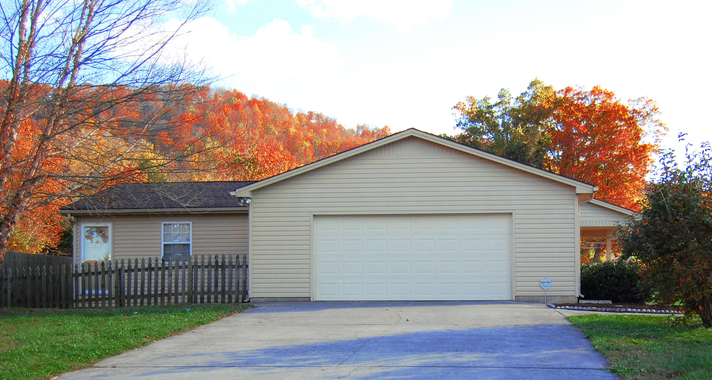 2516 County Line Road Mooresburg, TN 37811 - Photo 4 of 36 4