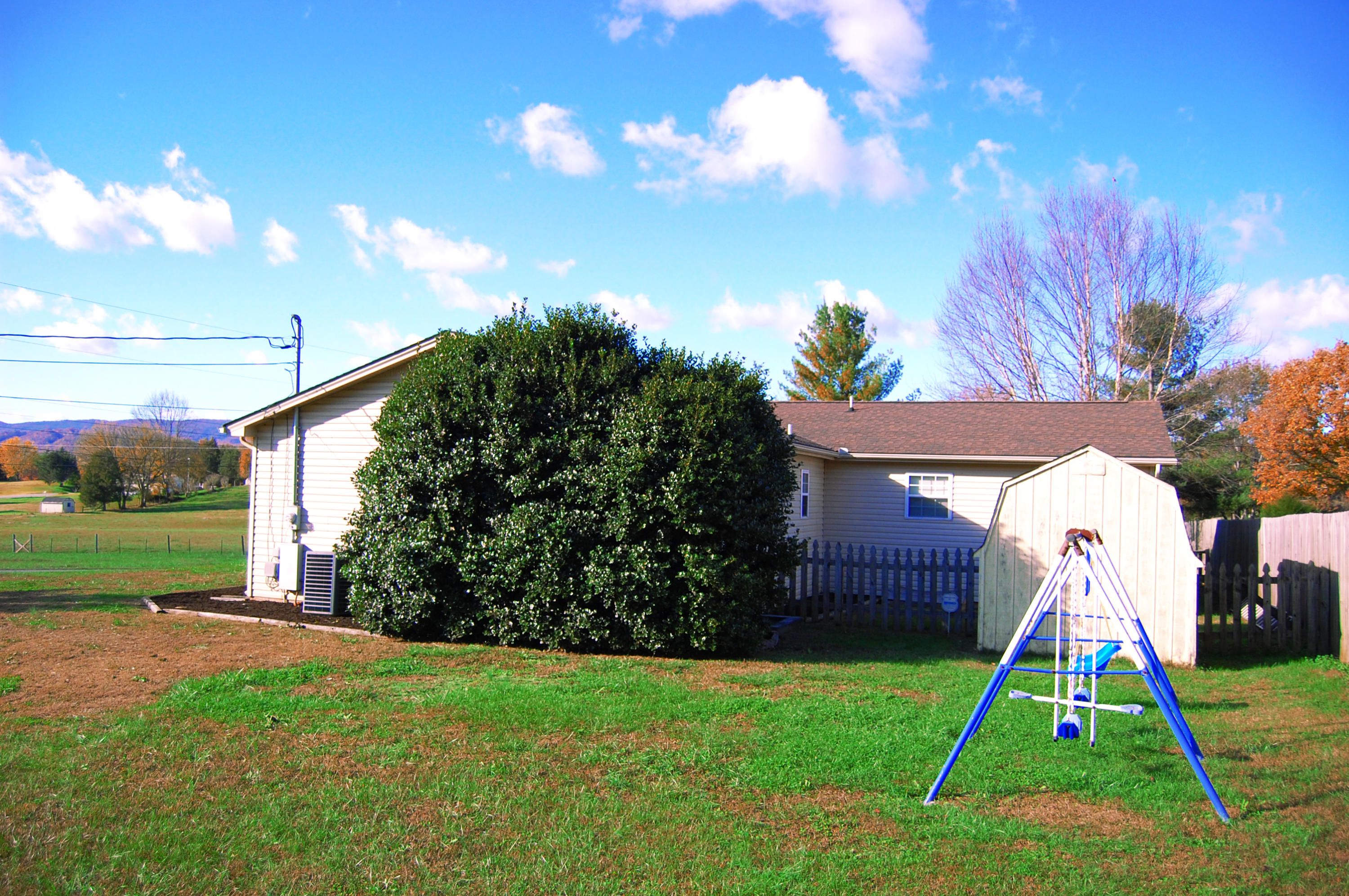 2516 County Line Road Mooresburg, TN 37811 - Photo 5 of 36 3