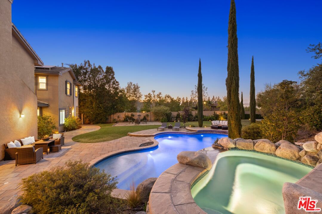 886 Hemlock Ridge Court Simi Valley, CA 93065 - Photo 24 of 28 Gallery Image 24